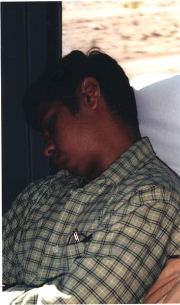 Hyder_Naqvi_Sleeping.jpg (43140 bytes)