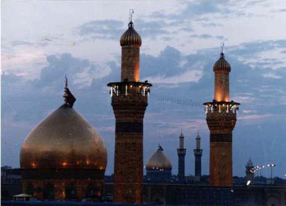 Imam_Hussain_Abbas_Background.jpg (24494 bytes)