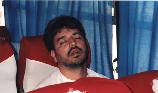 Jawad_Mirza_Sleeping.jpg (31957 bytes)