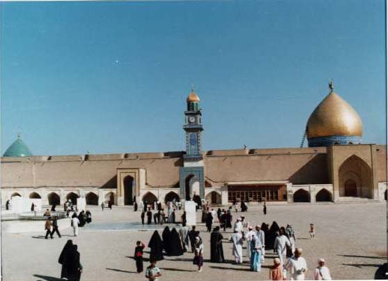 Masjid_e_Kufa.jpg (28068 bytes)